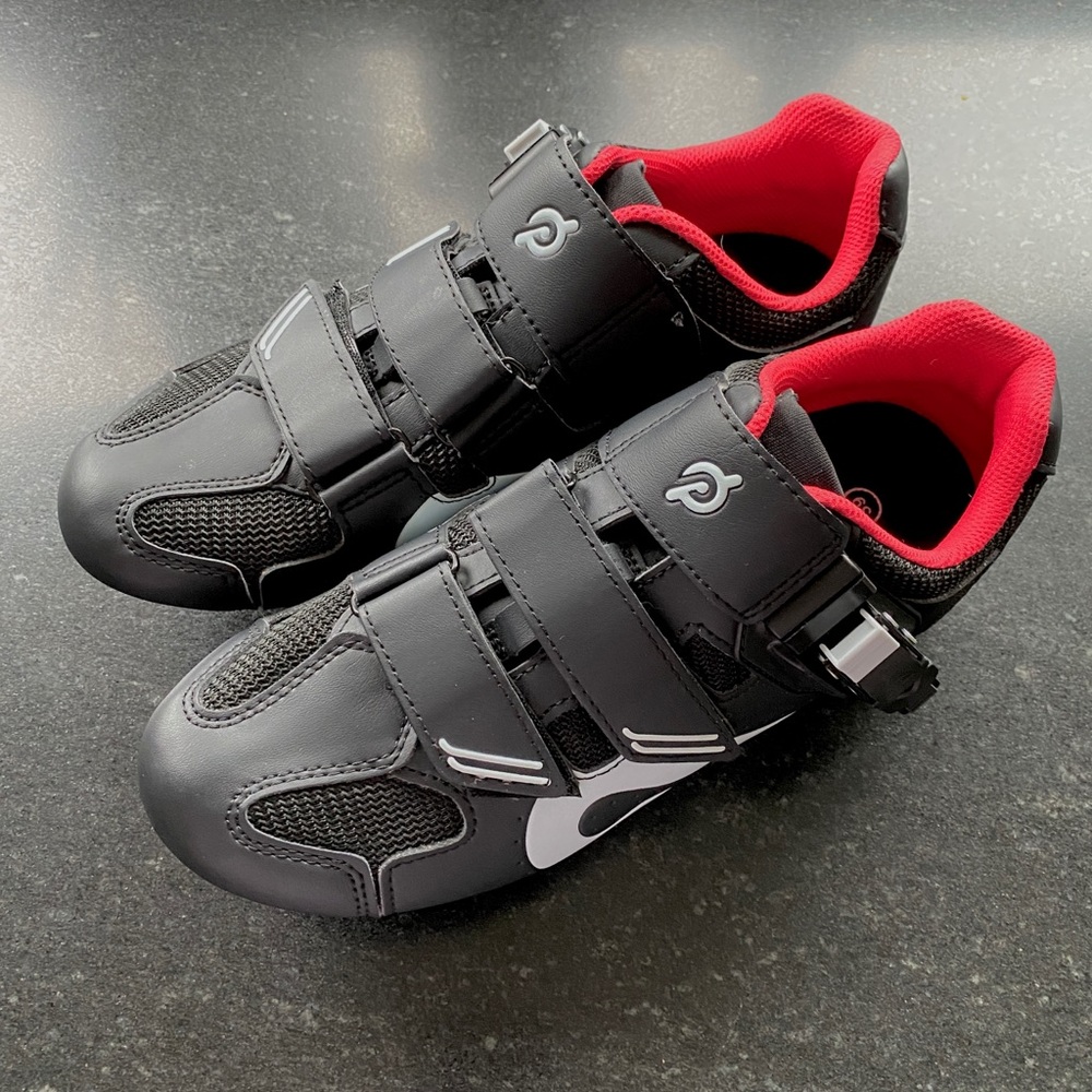 Peloton Cycling Shoes - Size 8 - EU 39